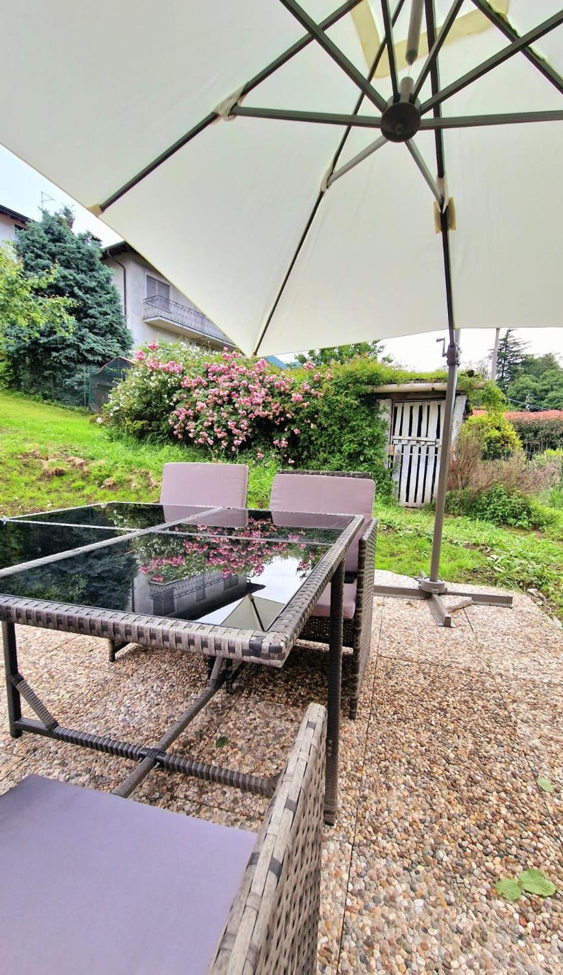 Villetta Con Giardino Privato Cremia Exterior foto